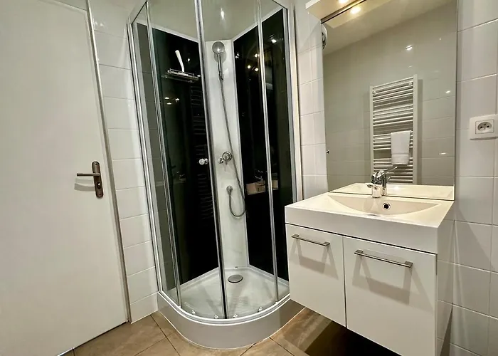 M 101 Pause Détente Proche Centre Metz *